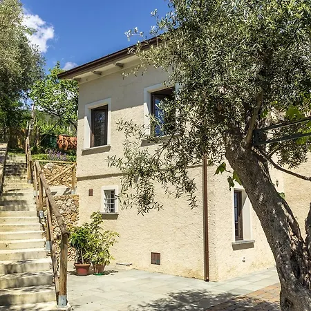 Holiday home Villetta Degli Ulivi Sea View - Happy Seravezza