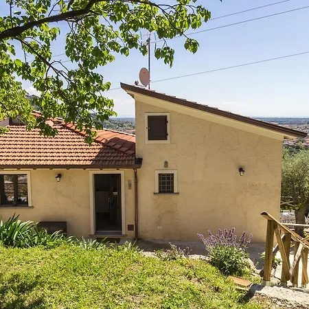 Villetta Degli Ulivi Sea View - Happy Holiday home Seravezza